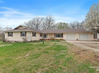 19796 Meadow Dr, Garfield, AR 72732