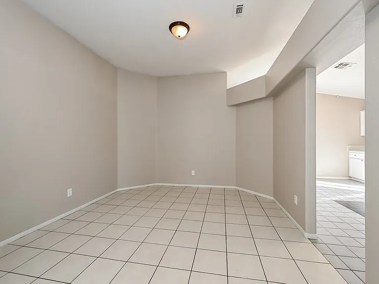 927 River Mountain Dr — Photo 5