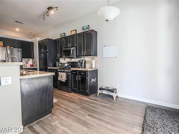 4th image of 1331 Milldale Ct