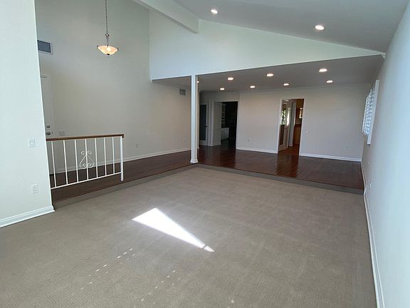 4th image of 5520 Alcove Ave