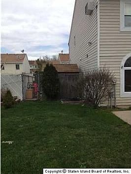 2nd image of 301 Lamberts Ln