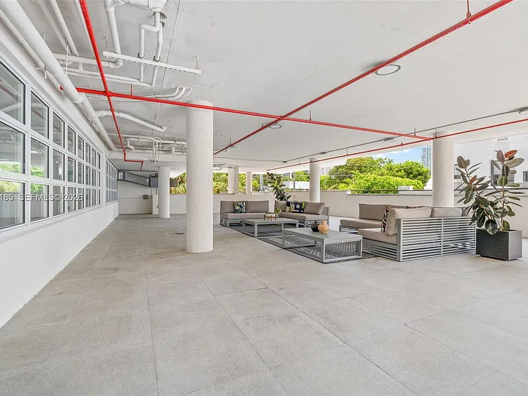 280 SW 20th Rd #504 — Photo 32