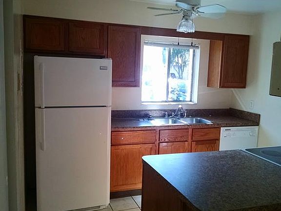 2nd image of 2749 Hidden Lake Blvd Unit B