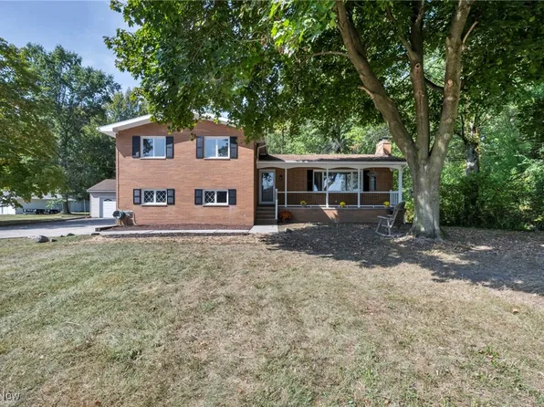 8972 Sharp Rd, Olmsted Township, OH 44138
