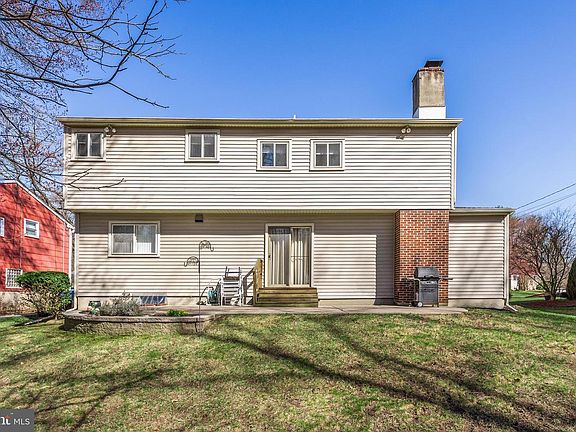 4th image of 44 Clemson Rd