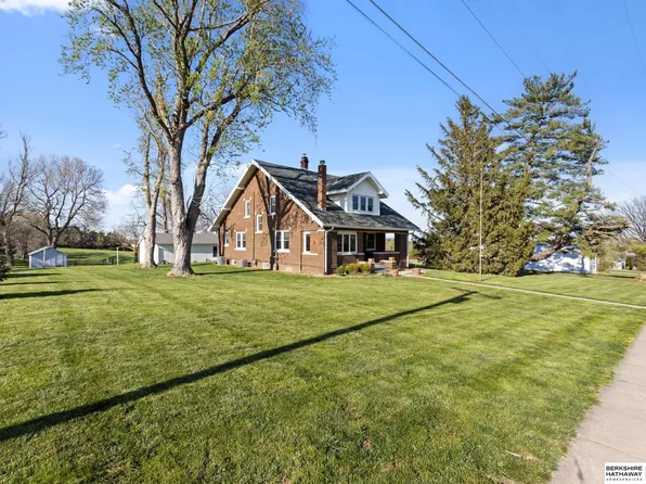 408 Hillside Ave, Yutan, NE 68073