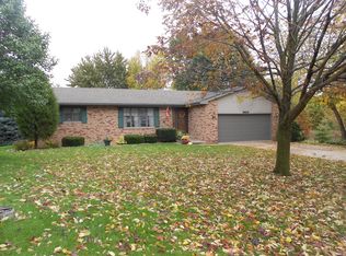 2403 Sandy Ridge Rd, Dyer, IN 46311