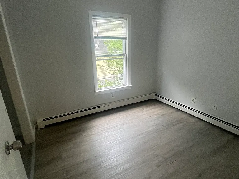 66 Star St #5 — Photo 3