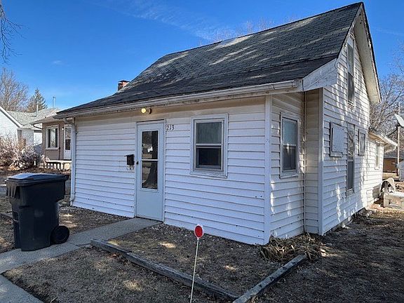 4th image of 213 N Maple St