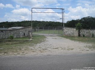 227 Scenic Mountain Dr, Lakehills, TX 78063