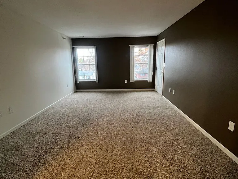 Ashley Square Apartments — Photo 47