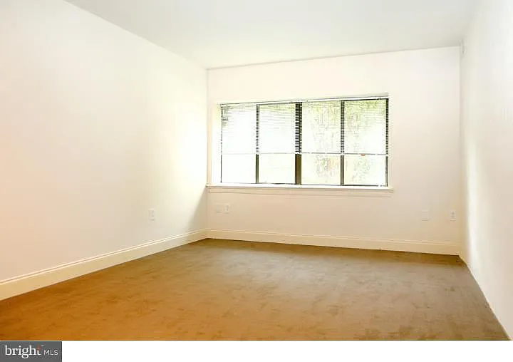 2031-3 South St #207 — Photo 11