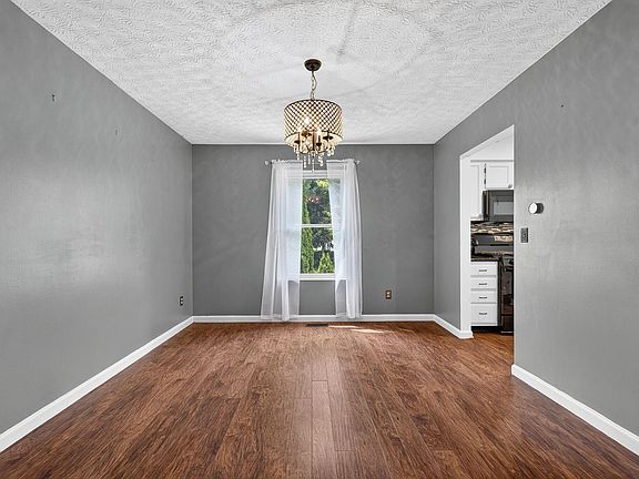 5th image of 5988 Heather Glen Blvd