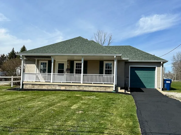 15 Sunset Dr, Greencastle, IN 46135