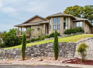 430 Crest Ridge Dr, Kerrville, TX 78028