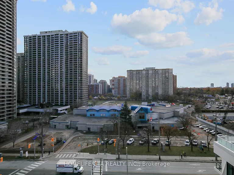 60 Central Park Dr #908 — Photo 22
