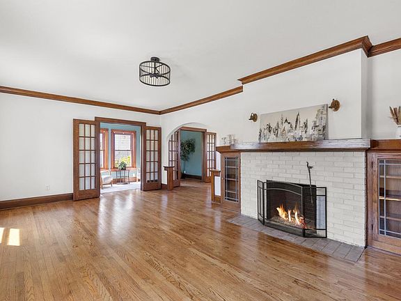 5th image of 612 Marquette AVENUE