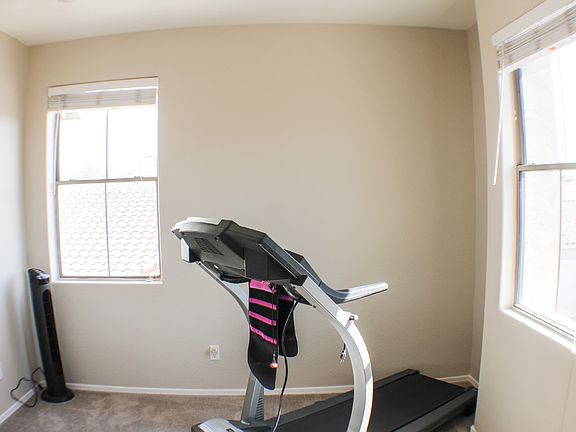 5th image of 889 E Stottler Dr