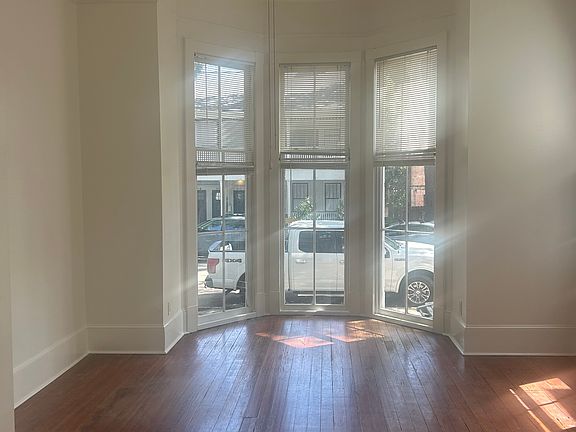 3rd image of 310 W Park Ave #A
