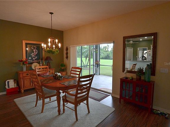 4th image of 4223 Berwick Dr
