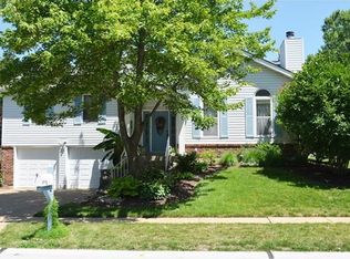 3057 Grassy Valley Dr, Saint Louis, MO 63129