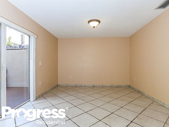 5th image of 6135 NW 77th Pl