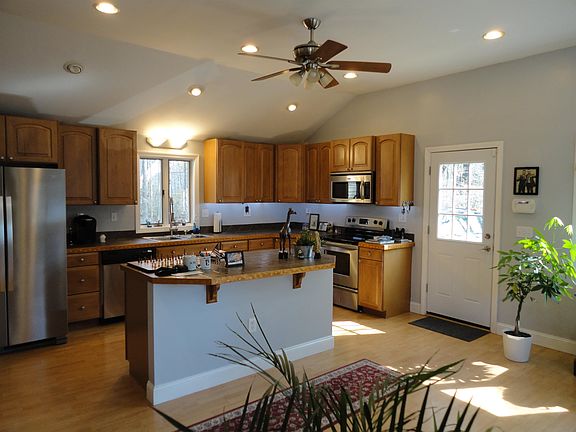 5th image of 13 Hall Road