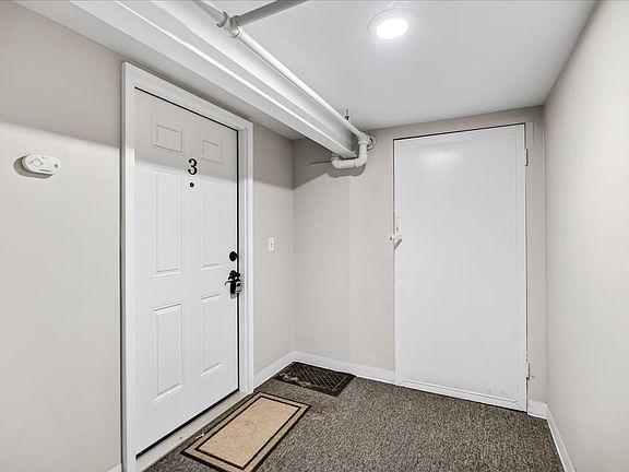4th image of 4310 Mohawk Dr #3