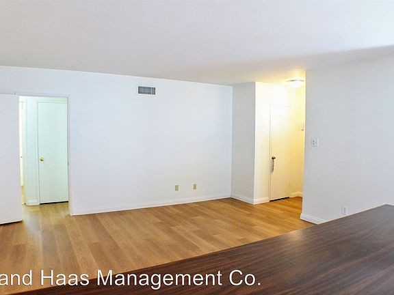 5th image of 16402 Sylvanwood Ave