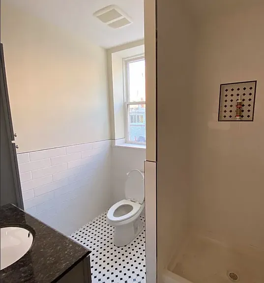 1215 Tasker St #1 — Photo 8