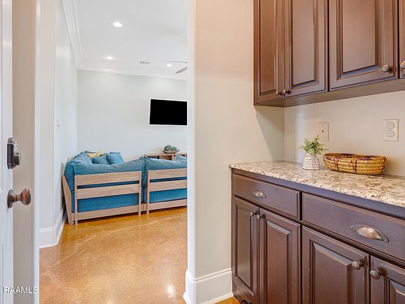 3rd image of 3308 Chuggie Ln