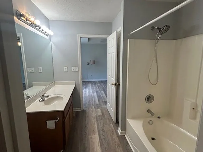 2709 Michelle Park — Photo 15