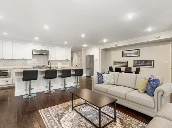 215 Athens St Unit 4, South Boston, MA 02127