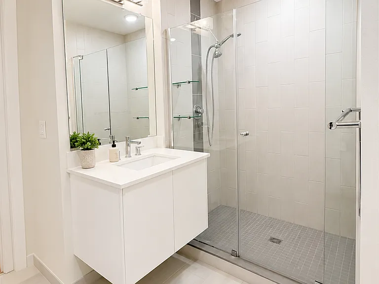 121 Portland St #703 — Photo 4