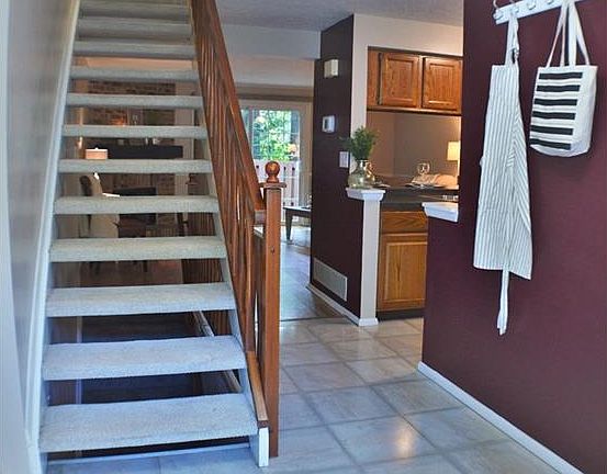 4th image of 2990 Heatherwood Ct