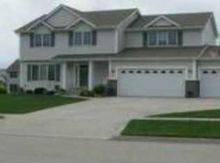 6212 NW 95th St, Johnston, IA 50131