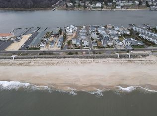 4 Via Ripa APT 2, Rumson, NJ 07760