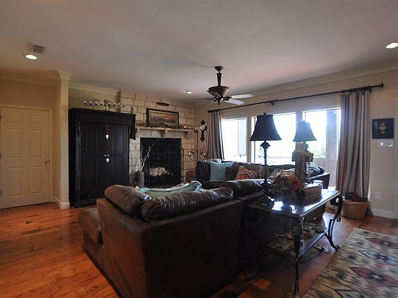 4th image of 732 County Road 3805