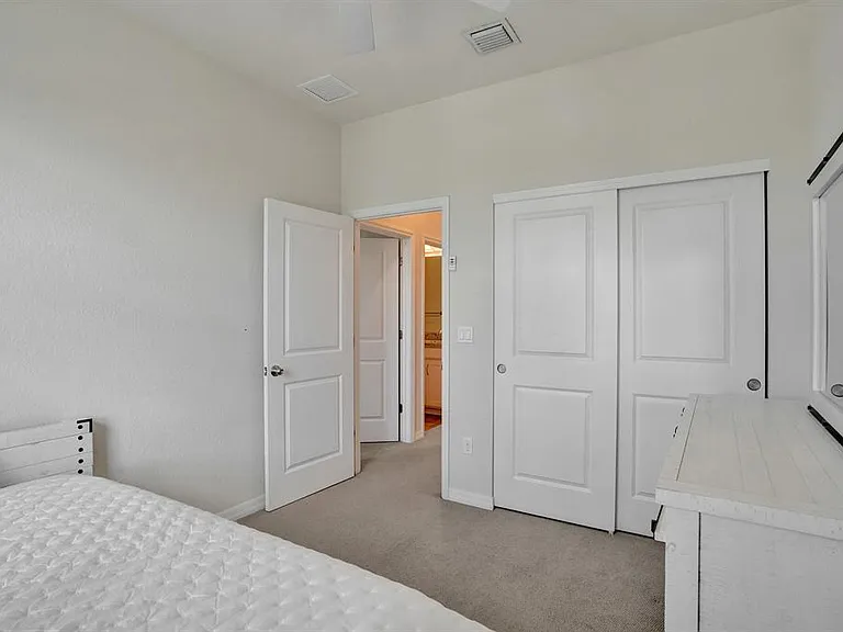 1300 Eucalyptus Dr #3 — Photo 5