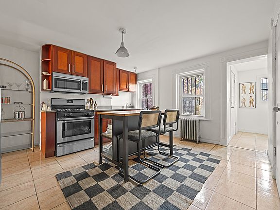 3rd image of 533 Greene Ave #1