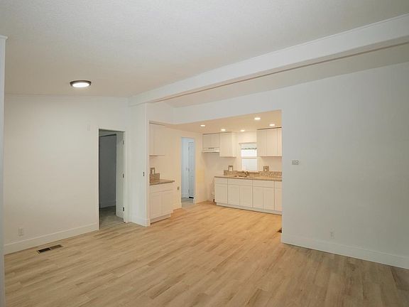 5th image of 2575 S Willow Ave Spc 210