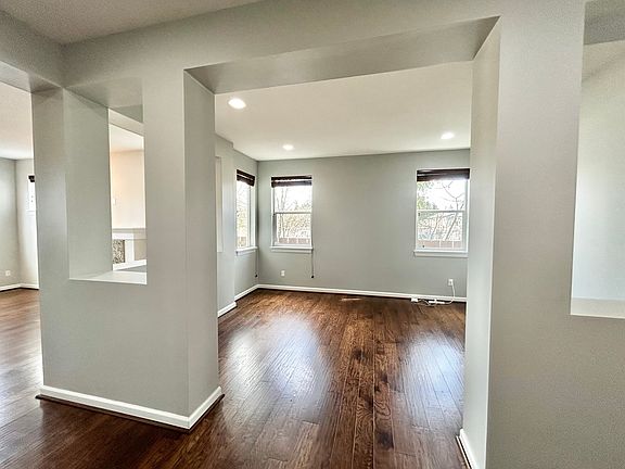 So many possibilities for this large, open space just off the living room. Rec room, den, office, extra living room, you name it!