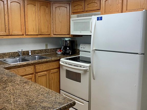 3rd image of 6300 Padre Blvd Unit 985