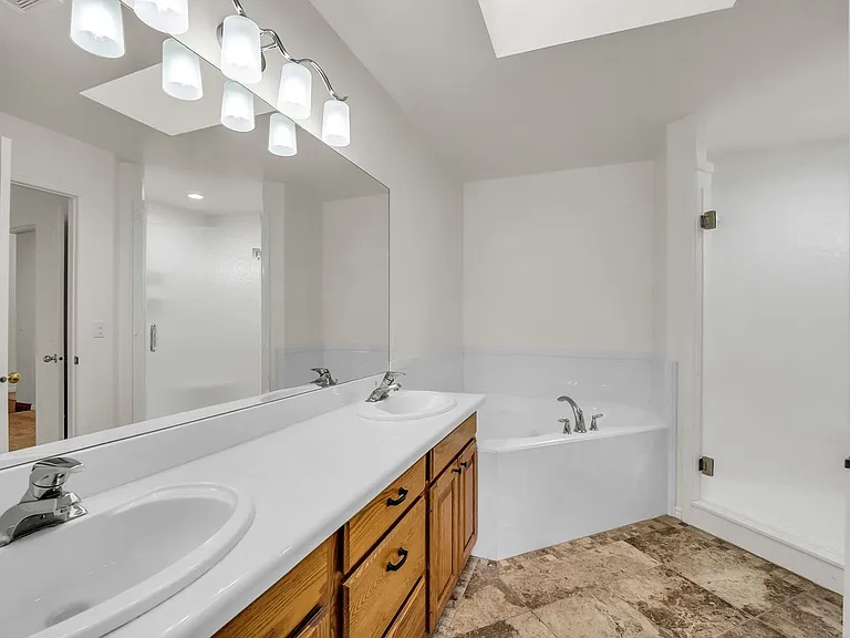 1429 W Flint Meadow Dr — Photo 13