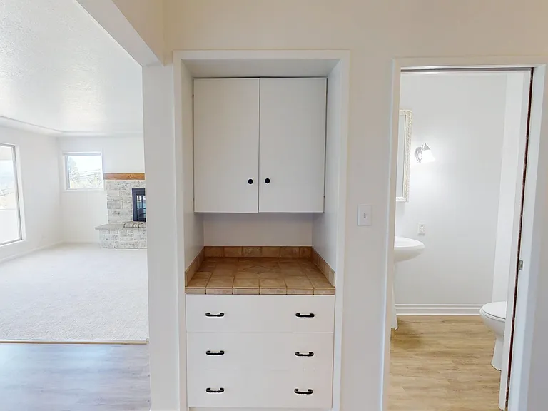 2145 Webb St — Photo 8