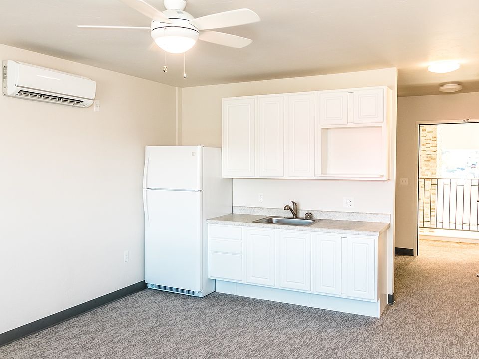 1st image of 104 White Ave #207