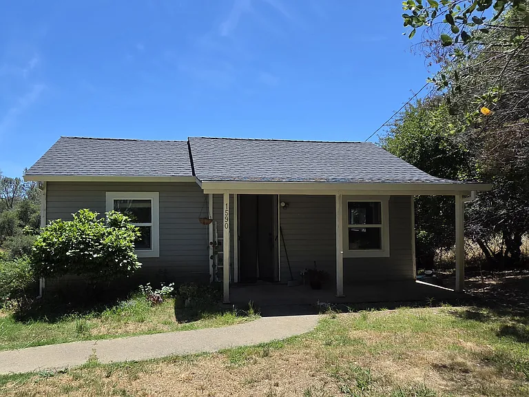 Crockett Rd — Photo 4