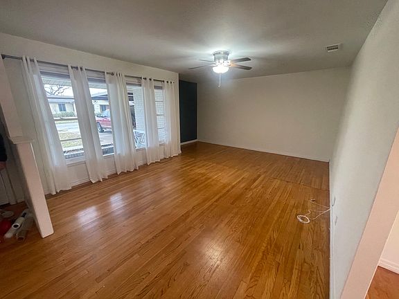 4th image of 3534 Scruggs Dr