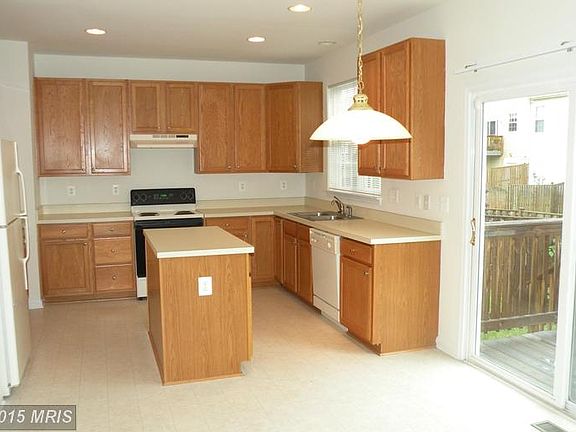 5th image of 197 Executive Cir