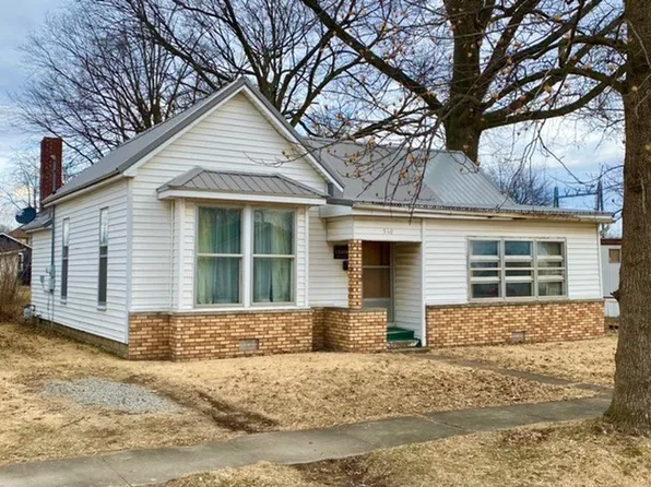 510 W 5th St, Flora, IL 62839
